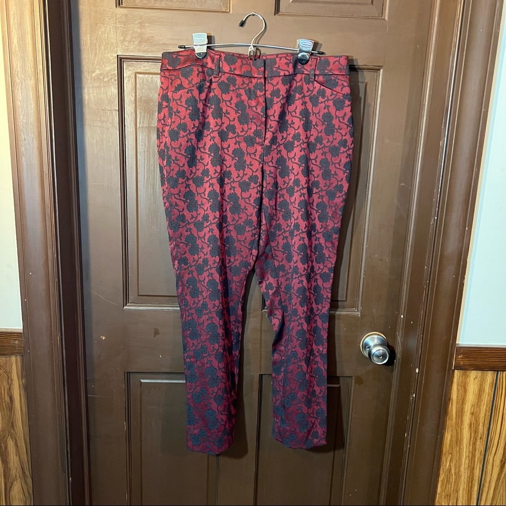 White House Black Market “The Slim” Pants - size 12